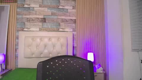 Snapshot of sharlot_hs chatting on 5, 6, 2026 Sharlot online show from 5, 6, 2026