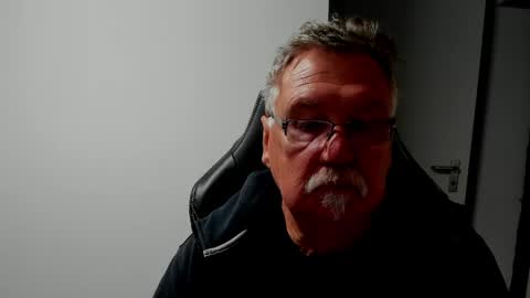 sharlots_pet online show from 21, 4, 2026