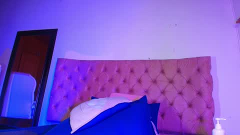 Sharlott online show from 10, 1, 2025