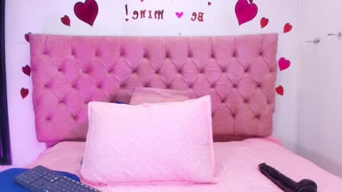 Sharlott online show from 18, 2, 2025