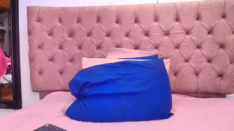 Sharlott online show from 24, 2, 2025