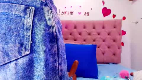 Sharlott online show from 12, 3, 2025