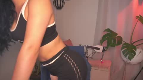 Snapshot of sharlotte_evanns chatting on 23, 6, 2026 Sharlotte online show from 23, 6, 2026