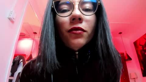 Snapshot of sharon_nyx chatting on 25, 9, 2025 Sharon online show from 25, 9, 2025