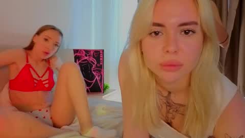 Lola and Stacey online show from 2, 6, 2026