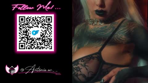 Snapshot of sharpay_evans chatting on 25, 5, 2026 Antonia online show from 25, 5, 2026