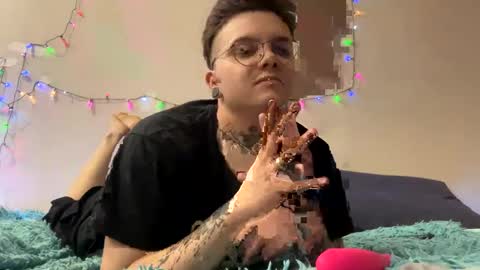 Nikolasftm online show from 10, 1, 2025