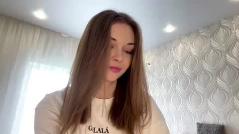 Snapshot of sharrimalagisi chatting on 15, 9, 2025 Miroslava online show from 15, 9, 2025