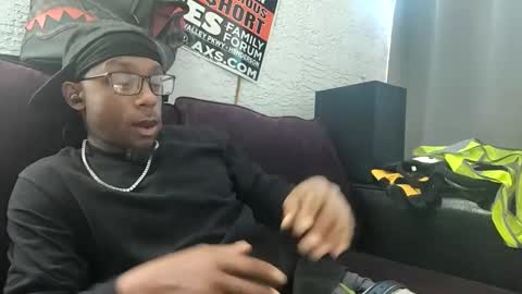 Snapshot of shawnvegas67 chatting on 4, 2, 2026 shawnvegas67 online show from 4, 2, 2026