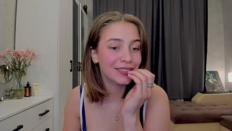 Snapshot of shawty__mariaa chatting on 16, 9, 2025 shawty__mariaa online show from 16, 9, 2025