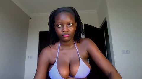 Snapshot of shayne_akinyi chatting on 5, 10, 2025 Shayne online show from 5, 10, 2025