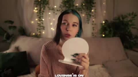 Anika online show from 2, 12, 2025