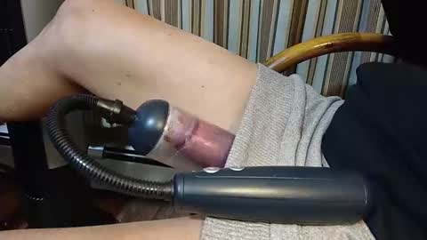 Snapshot of shedevilhung chatting on 23, 1, 2025 SHEDEVILHUNG online show from 23, 1, 2025
