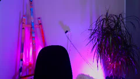 Snapshot of sheeeeesh_gurl chatting on 19, 12, 2024 sheeeeesh_gurl online show from 19, 12, 2024