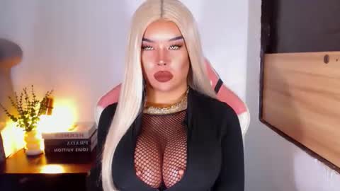 sheenafrost online show from 7, 3, 2026