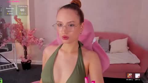 Snapshot of shei1a_shy chatting on 13, 6, 2026 Amely online show from 13, 6, 2026