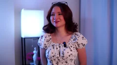 Snapshot of sheliamuyres chatting on 4, 2, 2026 Lina online show from 4, 2, 2026