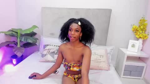 Snapshot of shelsy_issy chatting on 14, 11, 2025 shelsy_issy online show from 14, 11, 2025