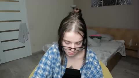 Snapshot of shelyymoon chatting on 6, 1, 2025 ShelyMoon online show from 6, 1, 2025