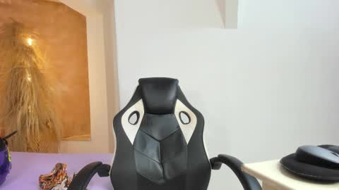 shenielxxx online show from 27, 2, 2026