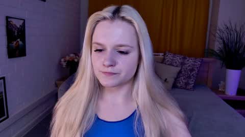 Snapshot of sherributlers chatting on 23, 6, 2026 Sweet Sherri online show from 23, 6, 2026