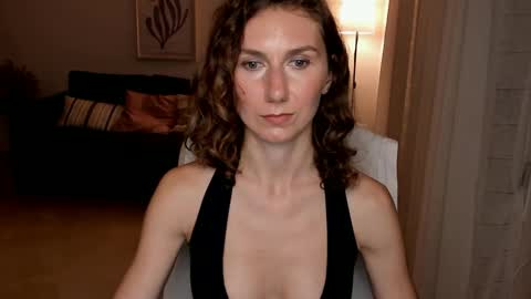 shesleepsnaked online show from 12, 1, 2025