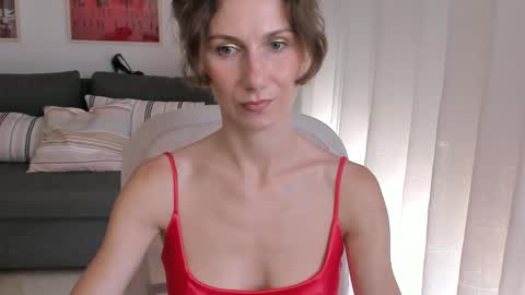 shesleepsnaked online show from 22, 9, 2025