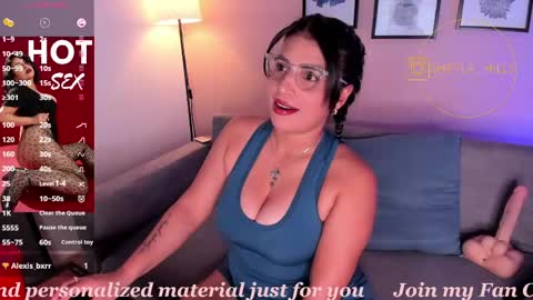 Snapshot of sheyla_hills_ chatting on 15, 5, 2026 Sheyla online show from 15, 5, 2026