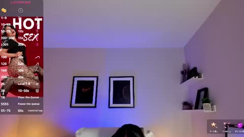 Snapshot of sheyla_hills_ chatting on 23, 7, 2026 Sheyla online show from 23, 7, 2026