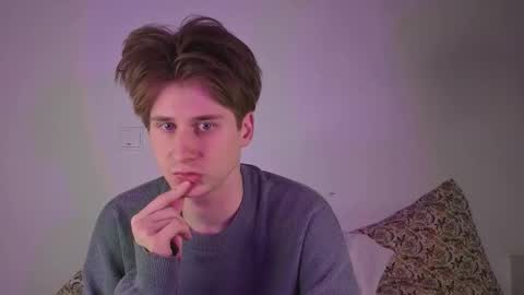 Snapshot of shidoffer77 chatting on 26, 3, 2026 Nenedent online show from 26, 3, 2026