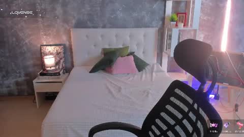 Snapshot of shiny_lisss chatting on 22, 7, 2026 Lisa online show from 22, 7, 2026
