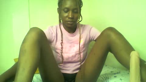 Snapshot of shipeta2 chatting on 22, 4, 2026 detiefmagdalina2026 online show from 22, 4, 2026