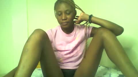 Snapshot of shipeta2 chatting on 23, 4, 2026 detiefmagdalina2026 online show from 23, 4, 2026