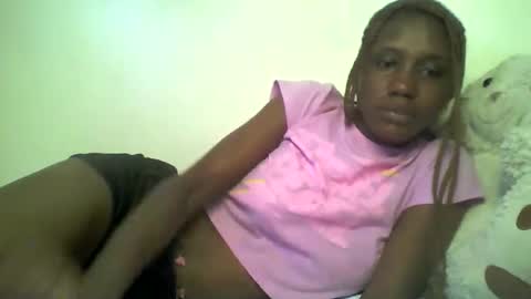 Snapshot of shipeta2 chatting on 23, 4, 2026 detiefmagdalina2026 online show from 23, 4, 2026