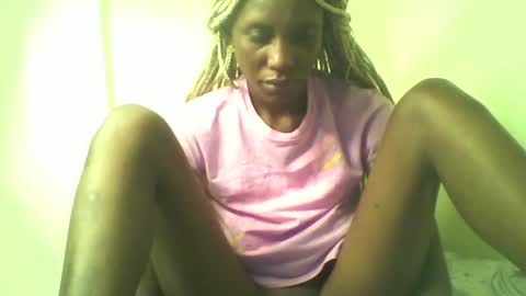 Snapshot of shipeta2 chatting on 18, 5, 2026 detiefmagdalina2026 online show from 18, 5, 2026