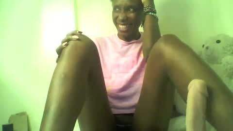 Snapshot of shipeta2 chatting on 6, 6, 2026 detiefmagdalina2026 online show from 6, 6, 2026