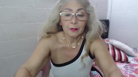 shira evans40 online show from 27, 1, 2025