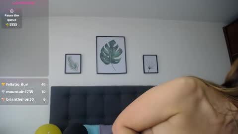 Snapshot of shirly_vannicelli chatting on 2, 1, 2025 shirly online show from 2, 1, 2025