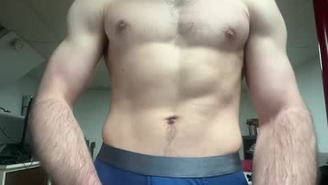 shirtlesshunk15 online show from 20, 2, 2026