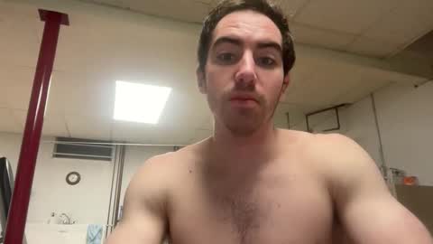 Snapshot of shirtlesshunk15 chatting on 3, 5, 2026 shirtlesshunk15 online show from 3, 5, 2026