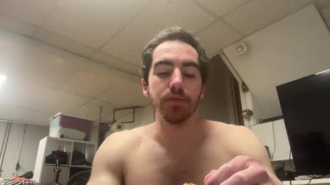Snapshot of shirtlesshunk15 chatting on 12, 5, 2026 shirtlesshunk15 online show from 12, 5, 2026