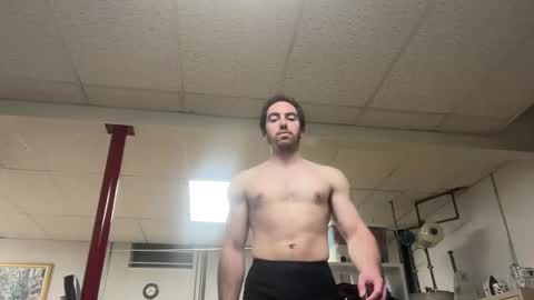 Snapshot of shirtlesshunk15 chatting on 13, 5, 2026 shirtlesshunk15 online show from 13, 5, 2026