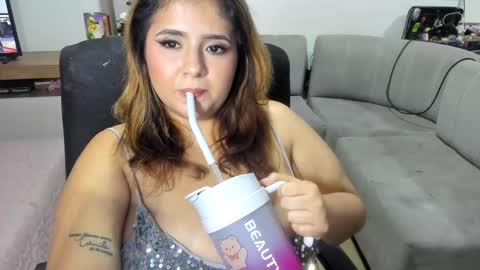 Snapshot of shofia_beltran chatting on 27, 2, 2025 Shofia Beltran online show from 27, 2, 2025