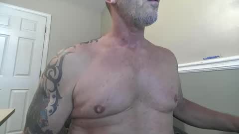 Snapshot of shooter0069 chatting on 30, 1, 2025 Getting mine online show from 30, 1, 2025
