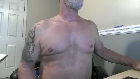 Snapshot of shooter0069 chatting on 5, 2, 2025 Getting mine online show from 5, 2, 2025