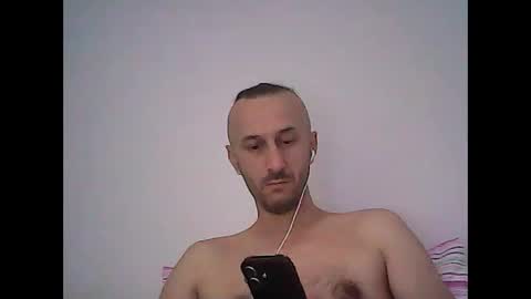Snapshot of shooter_coool chatting on 4, 10, 2025 shooter_coool online show from 4, 10, 2025