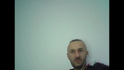 Snapshot of shooter_coool chatting on 5, 10, 2025 shooter_coool online show from 5, 10, 2025