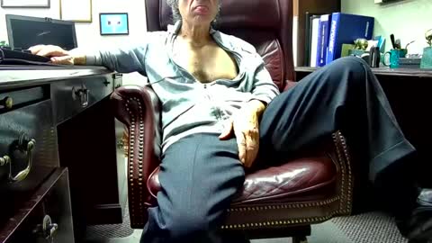 nikolas send dm for an appointment online show from 10, 12, 2024