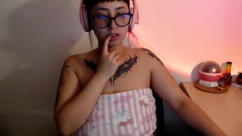 Snapshot of shopie_hank chatting on 11, 9, 2025 Shopie Hank online show from 11, 9, 2025