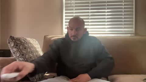 Snapshot of shouldadoneit chatting on 3, 3, 2025 shouldadoneit online show from 3, 3, 2025